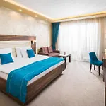 Hotel Park & 4*