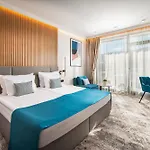 Hotel Park & 4*