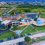 Park & Hotel