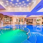 Hotel Park & Markovo