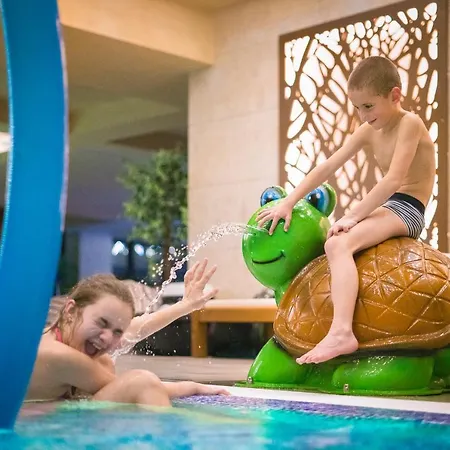 فندق Park & Spa Hotel Markovo 4*