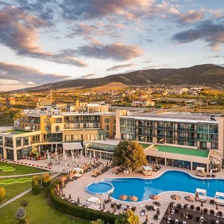 Ξενοδοχείο Park & 4*