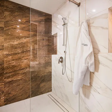 Park & Spa Hotel Markovo فندق 4*
