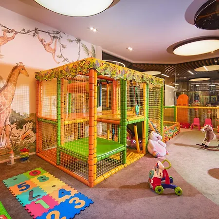 فندق Park & Spa Hotel Markovo 4*