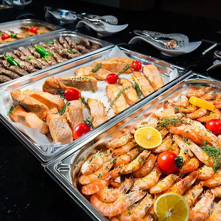 Park & Spa Hotel Markovo فندق