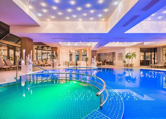 Хотел парк и Марково